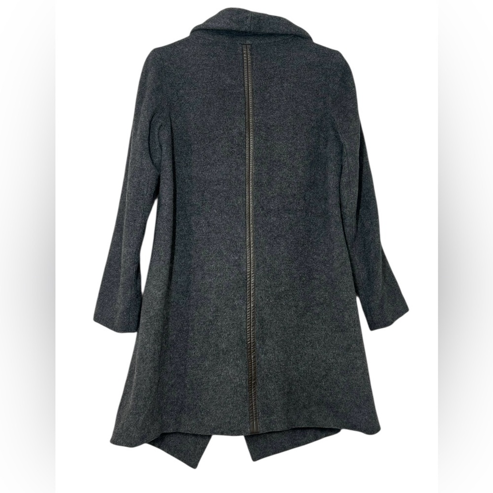 Women's Gray Coat - Picture 3 of 12